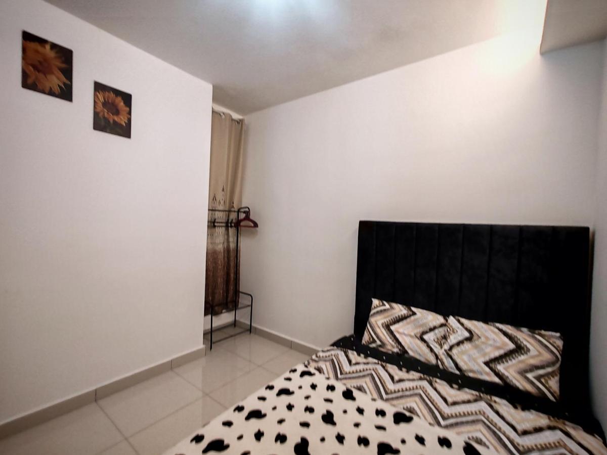 Apartment White On Cameron By Icolor *