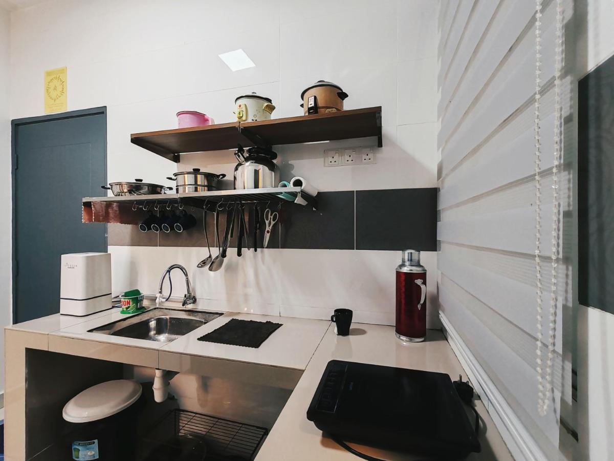 Apartment White On Cameron By Icolor *