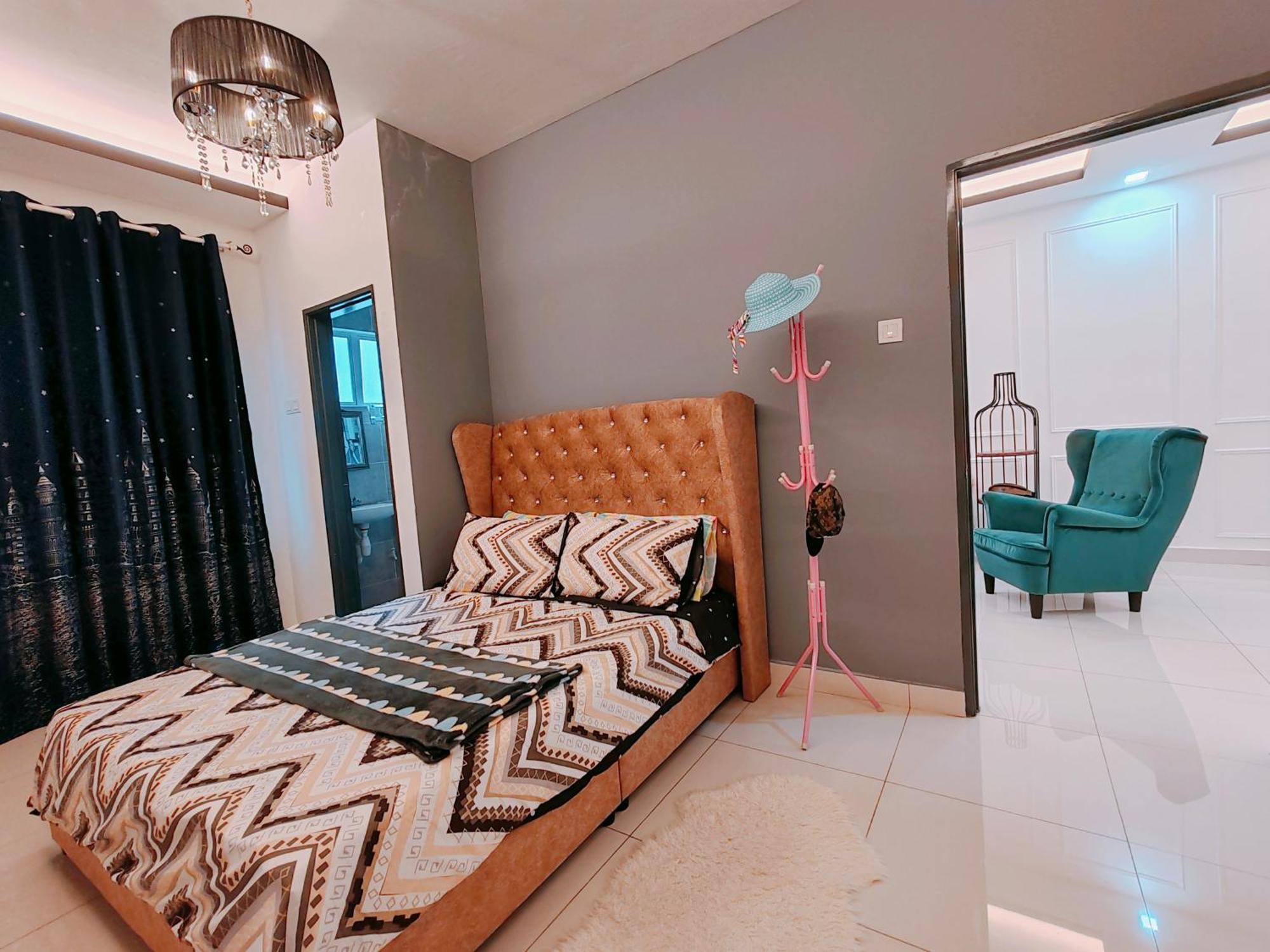 Apartment White On Cameron By Icolor *